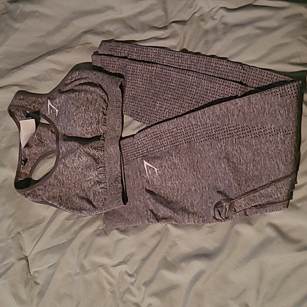 Gymshark Vital bra and leggings set